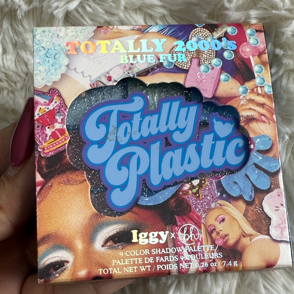 BH Cosmetics Totally Plastic Eyeshadow Palette - Blue Fur